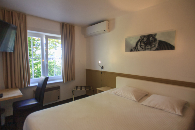 Bedroom 3, Hotel St-Janshof, West-Vlaanderen