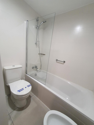 Bathroom 3, Hotel Oroel, Huesca