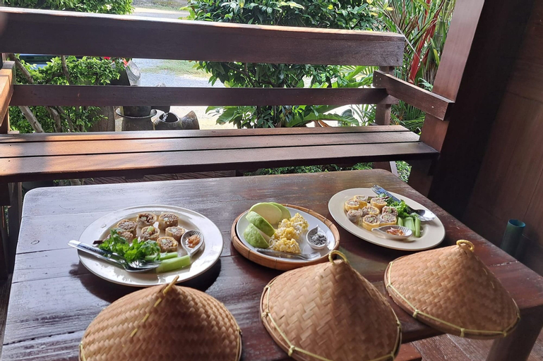 Food & Drinks 4, Huen Pak Mon Chantra, Muang Chiang Rai