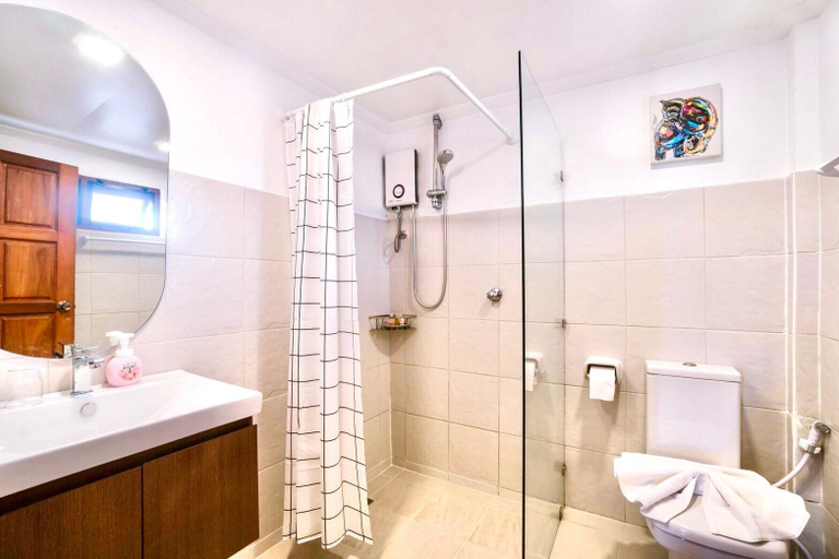 Bathroom 3, Nomads Riverside Chiangmai, Muang Chiang Mai