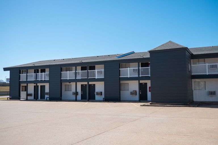 Exterior & Views 2, LTA Suites Brookside, Tulsa