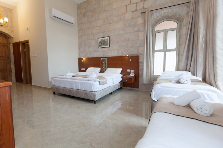 Bedroom 2, Azzahra Boutique Hotel & Restaurant - Jerusalem, Jerusalem