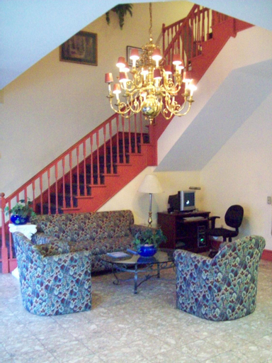 Public Area 18