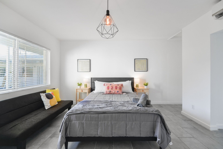 Bedroom 25