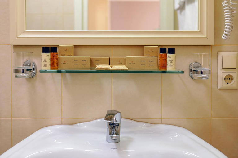Bathroom 3, Sharden Villa Hotel, Tbilisi