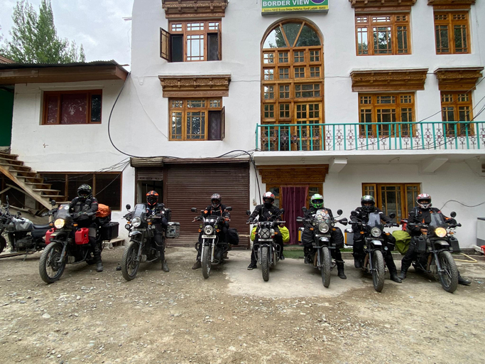 Others 2, Hotel Border View, Kargil