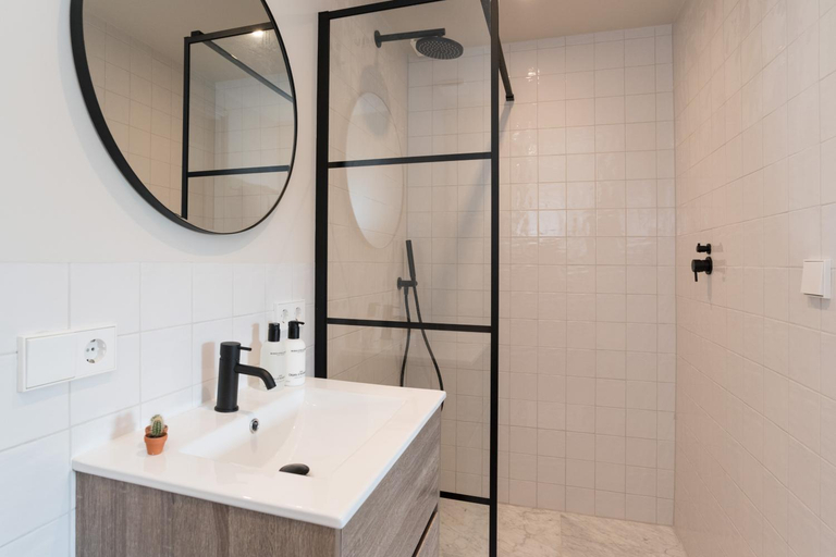 Bathroom 2, Empire suites garden view, Amsterdam