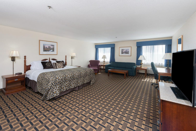 Bedroom 3, Baymont by Wyndham Osage Beach, Camden