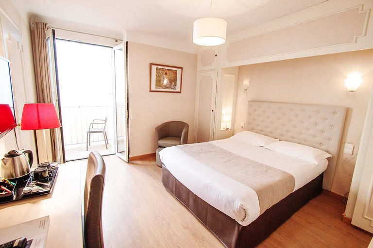 Bedroom 8