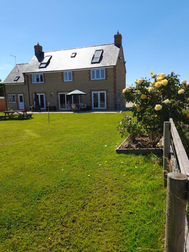 Folly Fields Farm B&B, Dorset