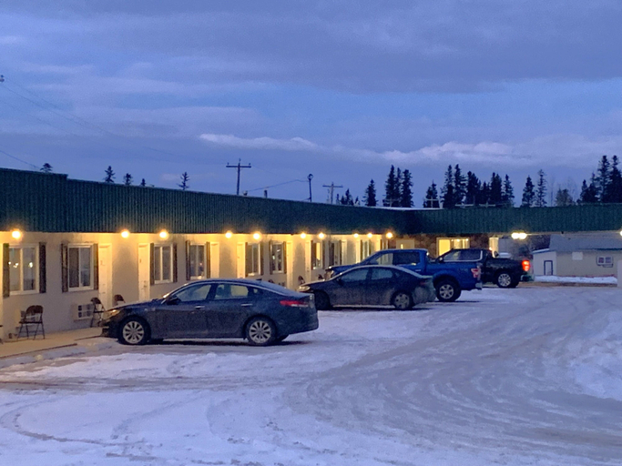Others 4, Castle Motel Edson, Division No. 14