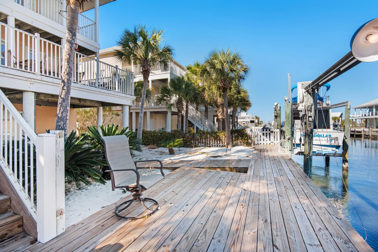 Sport & Beauty 3, Sailor's Cove, Escambia