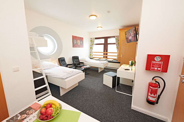 Bedroom 4, Aparthotel Wilma, Bremen