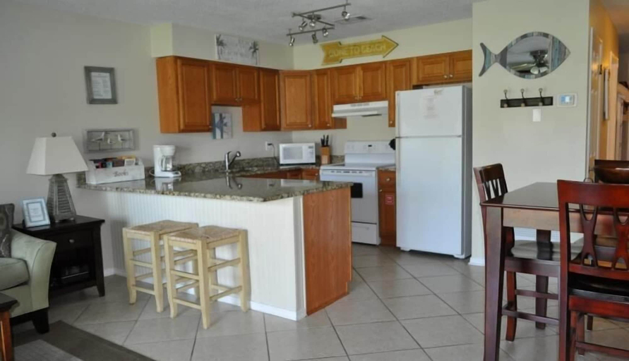 Others 5, 9 B, One Bedroom Condo, Walton