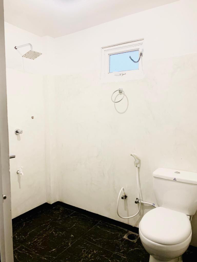 Bathroom 3, White Heaven Villa, Habaraduwa