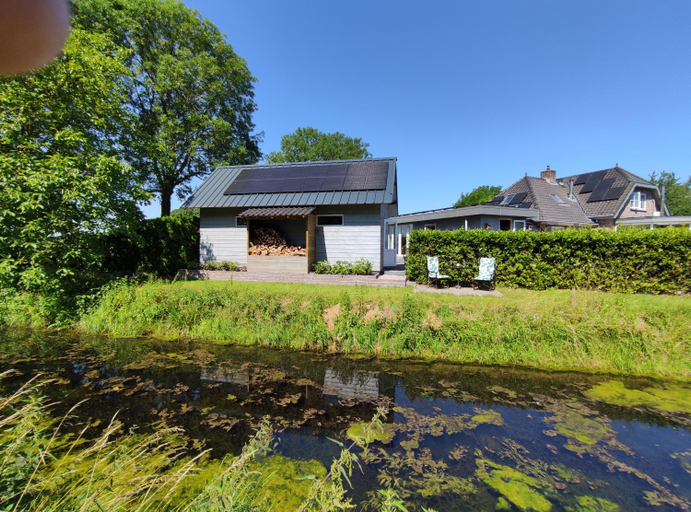 Others 5, B&B Het Zwanennest, Buren