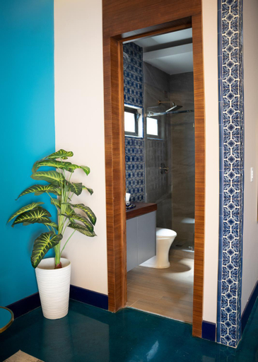 Bathroom 15