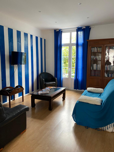 Others 3, Tout A Pied Au Coeur De Royan, Charente-Maritime