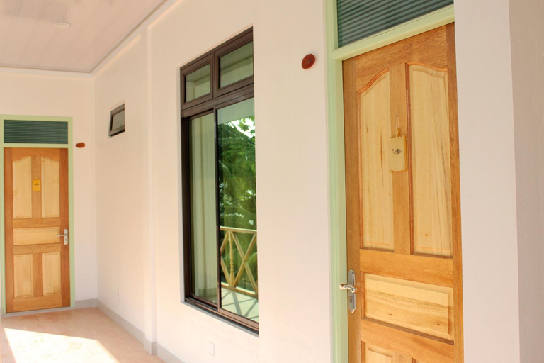 Balcony/terrace 4, Shifa Lodge Maldives, North Ari Atoll