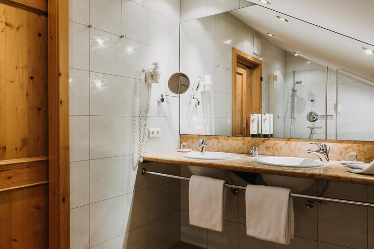 Bathroom 5, Gutshof Sagmuhle, Passau