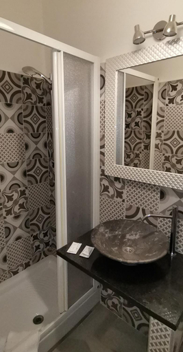Bathroom 3, Friendship Place, Rome