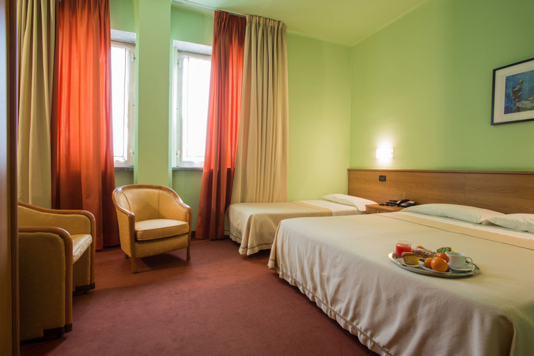 Bedroom 3, Hotel Lux, Alessandria