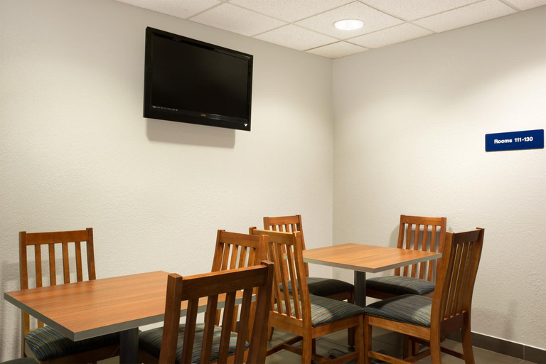 Food & Drinks 5, Microtel Inn & Suites By Wyndham Louisville East, Jefferson