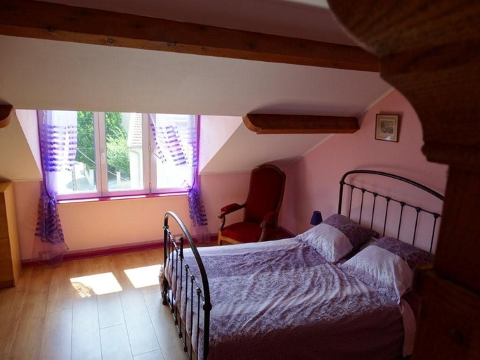 Others 3, Chez Ghislaine, Meuse