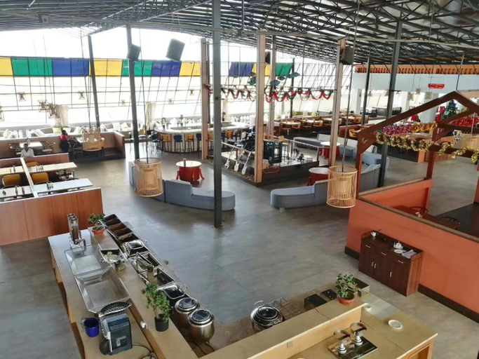 Food & Drinks 5, 2000 Hotel, Nyarugenge