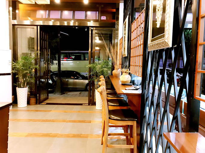 Others 4, Family hotel, Zhangjiajie