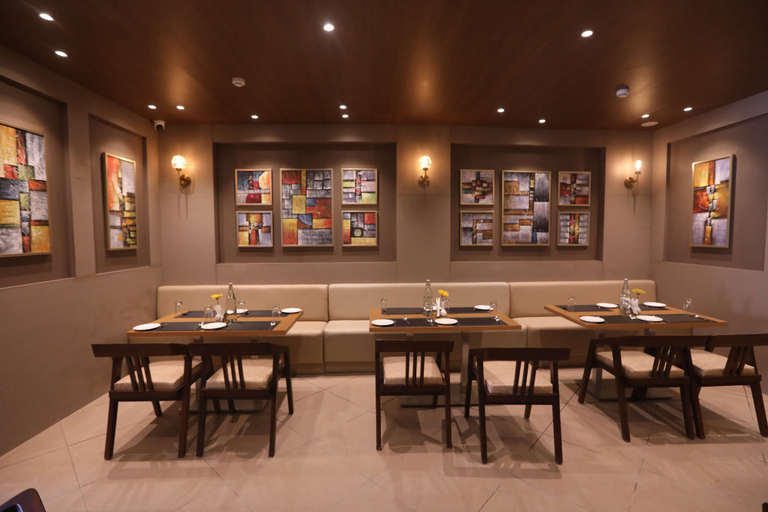 Food & Drinks 4, Surestay By Best Western Lucknow, Lucknow