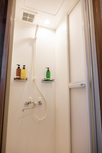 Bathroom 5, Fukuoka Guesthouse SHIP, Fukuoka