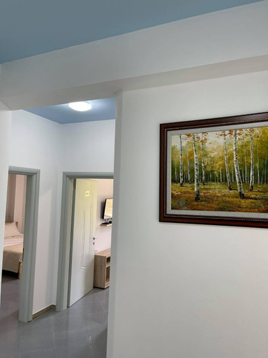 Others 3, The White Villa, Skraparit