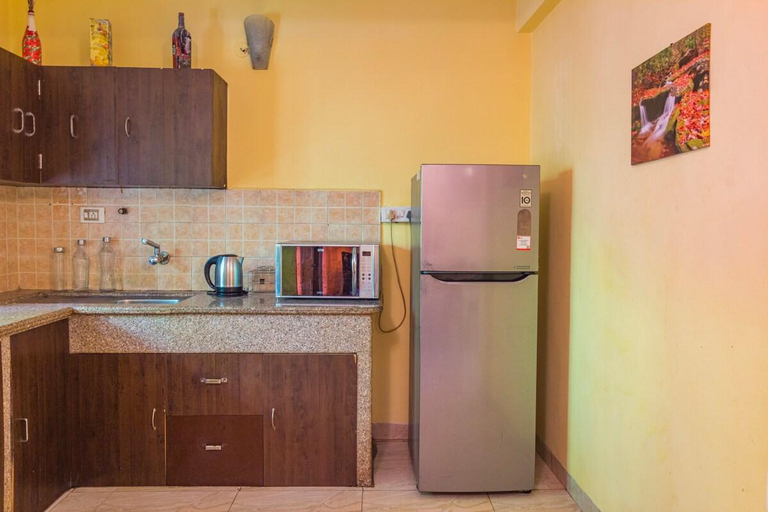 Others 5, Entire Villa for 9 in Candolim, Goa !, North Goa