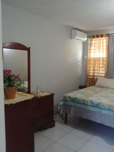 Bedroom 2, Camperdown Place
