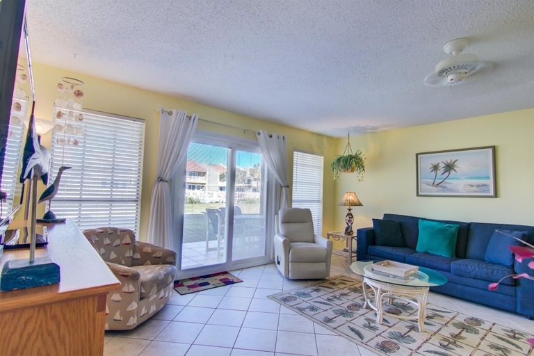 Others 5, 3 A, Three Bedroom Townhome, Walton