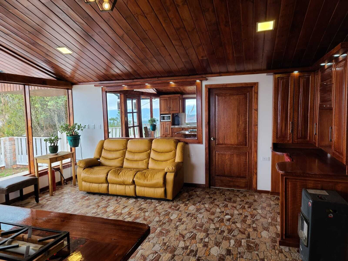 Others 5, Casa Montana Vista, Nabón