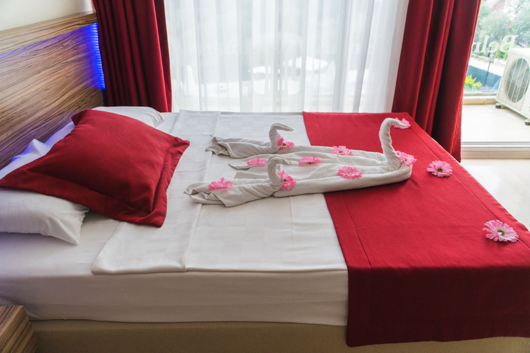 Bedroom 4, BELMARE HOTEL, Kuşadası