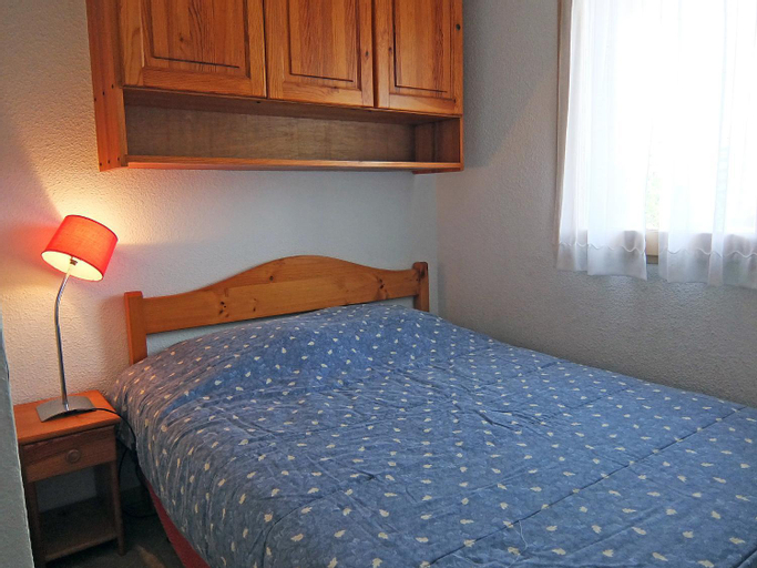 Bedroom 2, Apartment Les Mas de La Mer-7 by Interhome, Pyrénées-Orientales