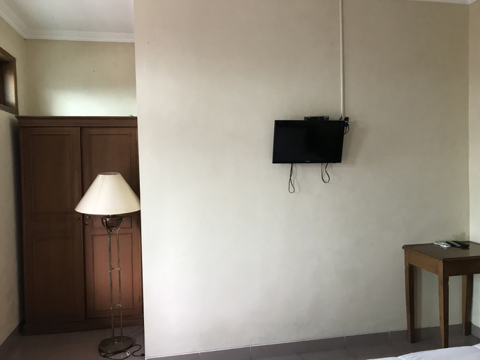 Others 5, Wisma Atma Bhakti near Solo Square Mitra RedDoorz, Solo