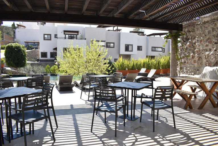 Food & Drinks 5, Casa Itzae La Antigua Dog Friendly, Allende