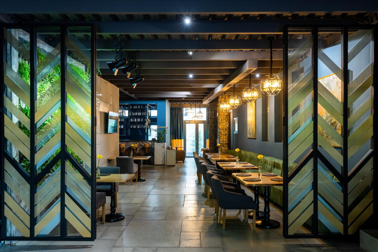 Food & Drinks 5, Hotel Tulip Residence Spa