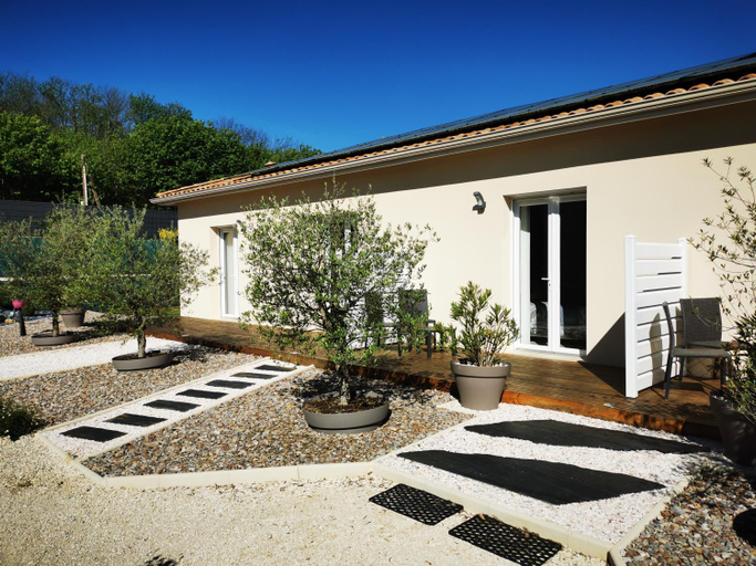 Others 3, "Notre Bastide" Maison et table d'hotes a 5 mn de Sarlat, climatisation, Piscine, jacuzzi, Dordogne