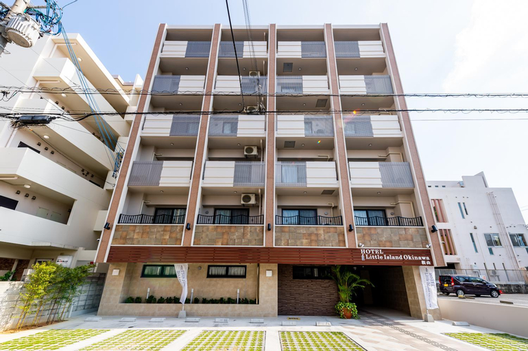 Exterior 8
