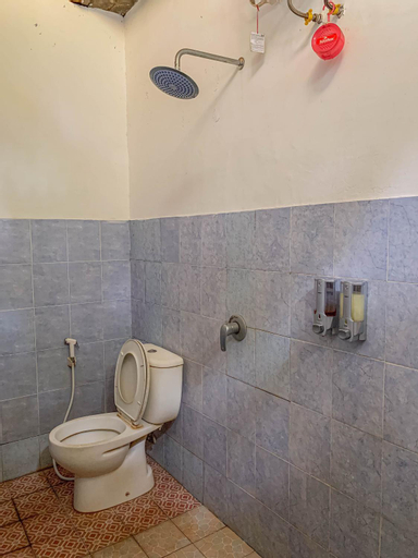 Bathroom 9