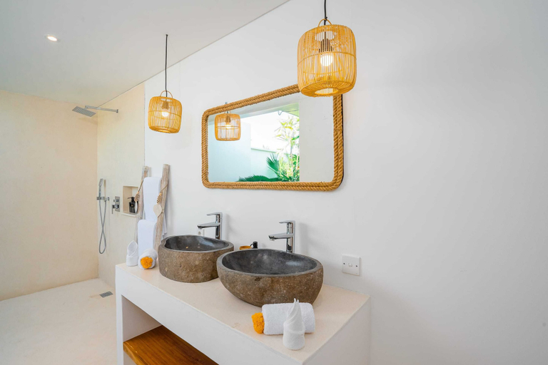 Bathroom 2, Villa Zahka, Badung