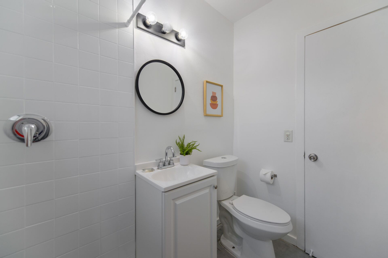 Bathroom 9