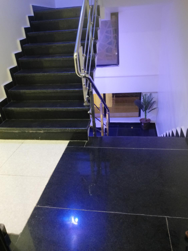 Public Area 2, Hotel Golden Bliss, Bhopal