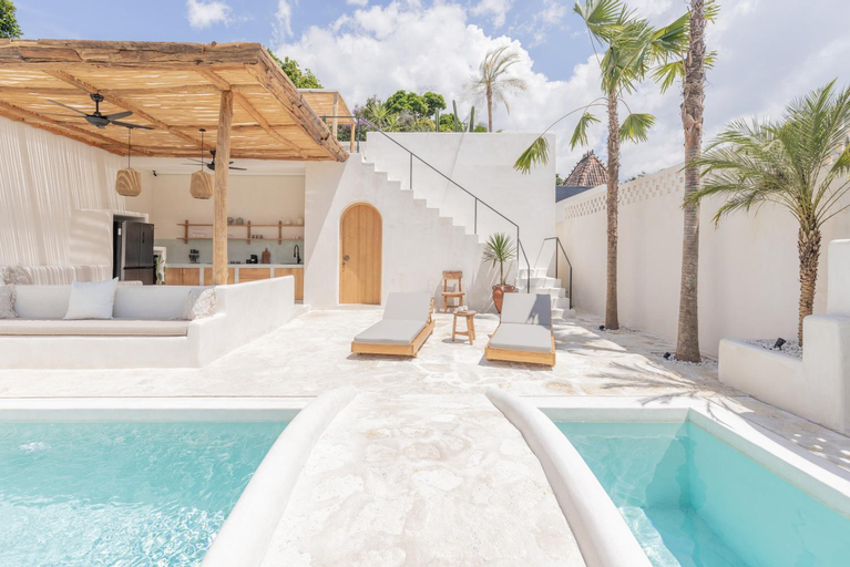 Swimming Pool 8