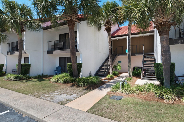 Exterior & Views 2, Edgewater Golf Villa 1409, Bay